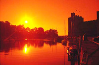 00405 Cnrfn Castle_River sunset